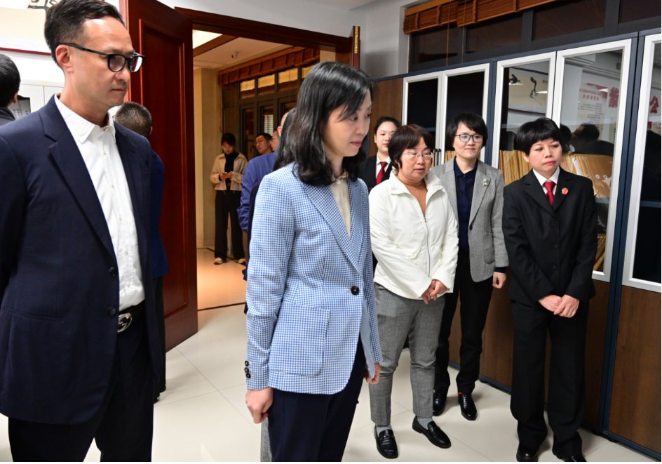 1700705618972934.png 福安市政府副市长施智陪同
