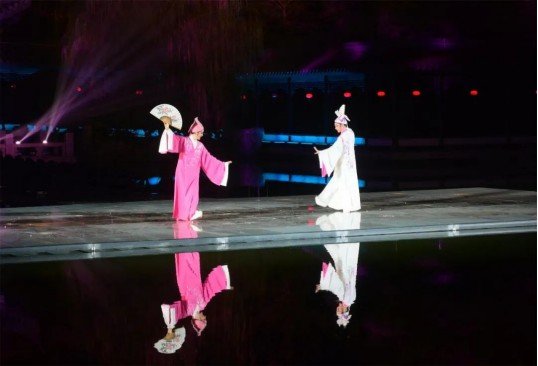 1710135951647566.jpg 共同见证这一历史性时刻
